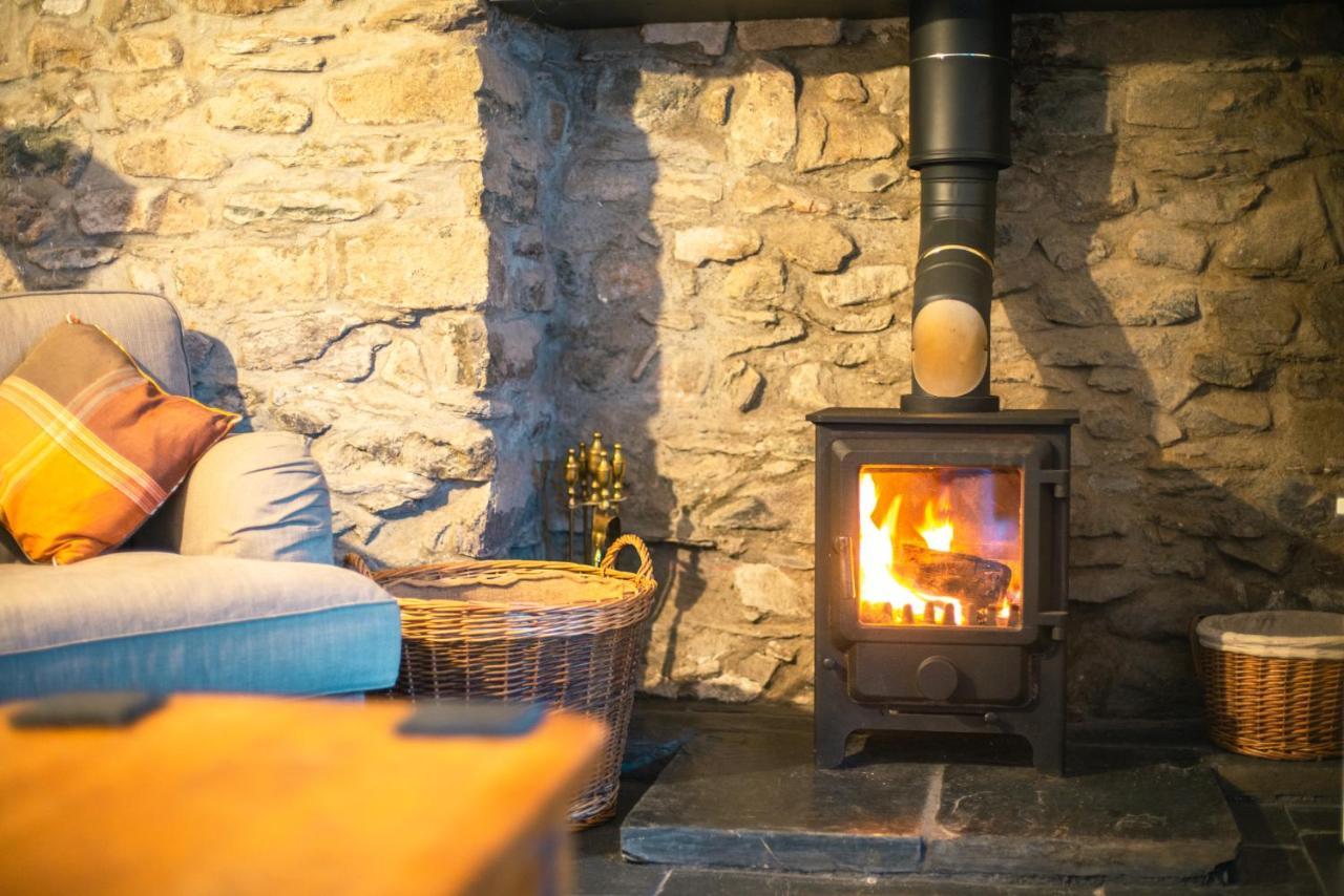 St Davids Hideaway With Roll-Top Bath & Log Burner Экстерьер фото