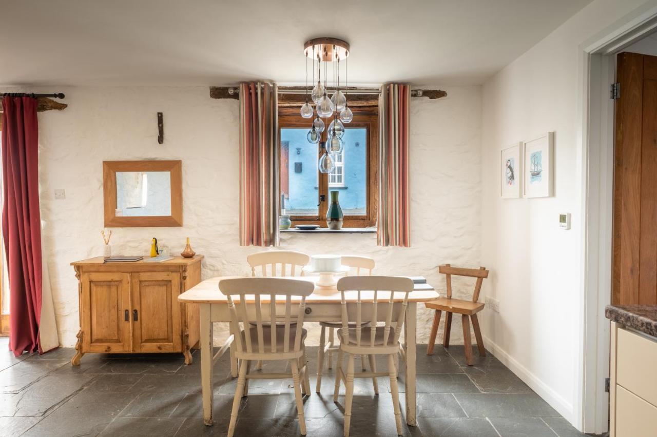 St Davids Hideaway With Roll-Top Bath & Log Burner Экстерьер фото