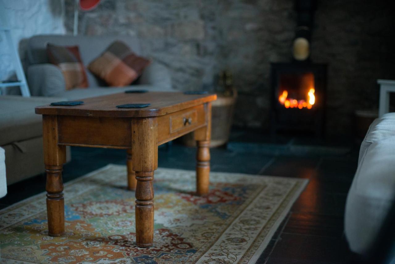 St Davids Hideaway With Roll-Top Bath & Log Burner Экстерьер фото